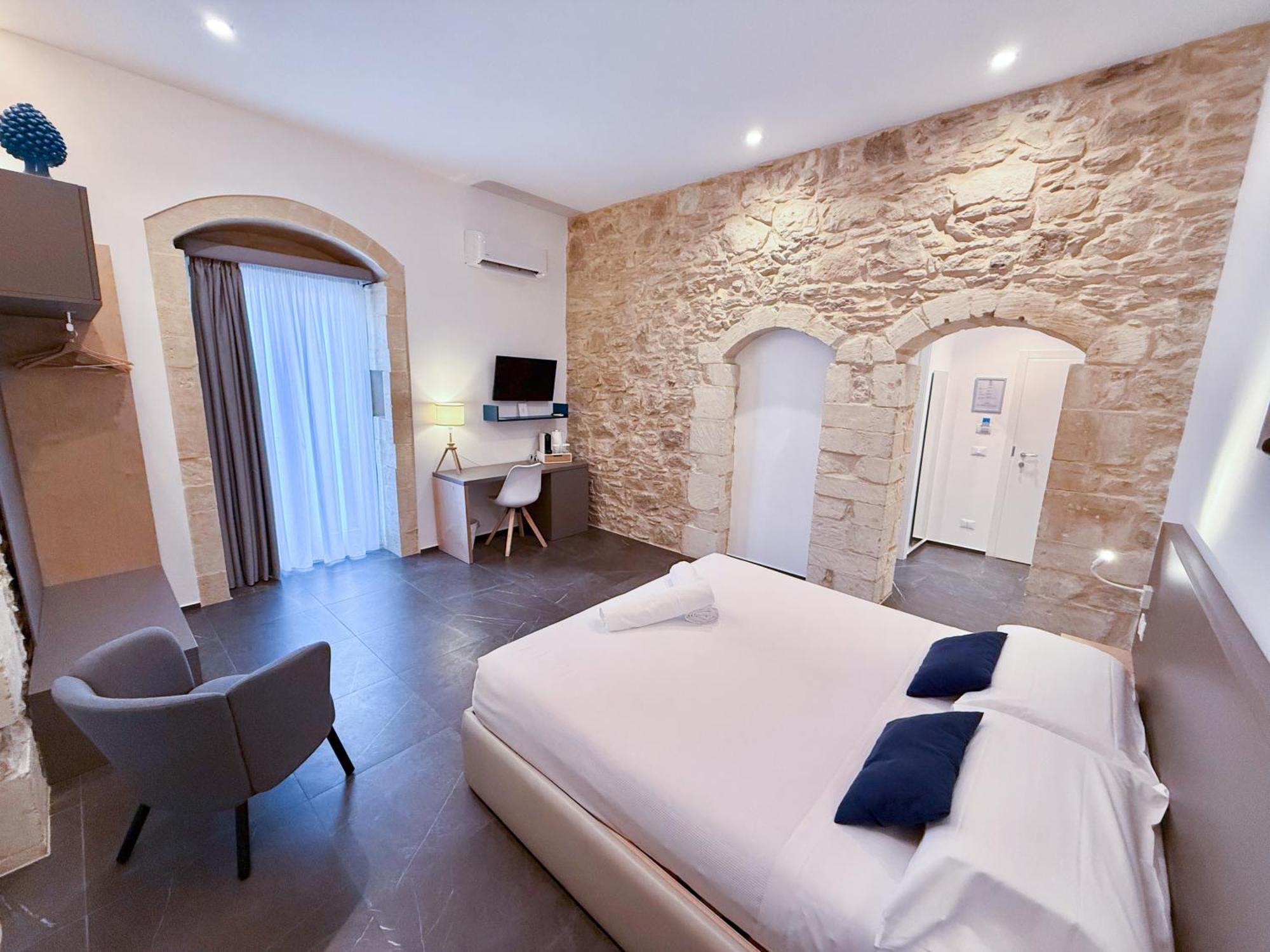 Ad Maiora - Design 2* Ragusa