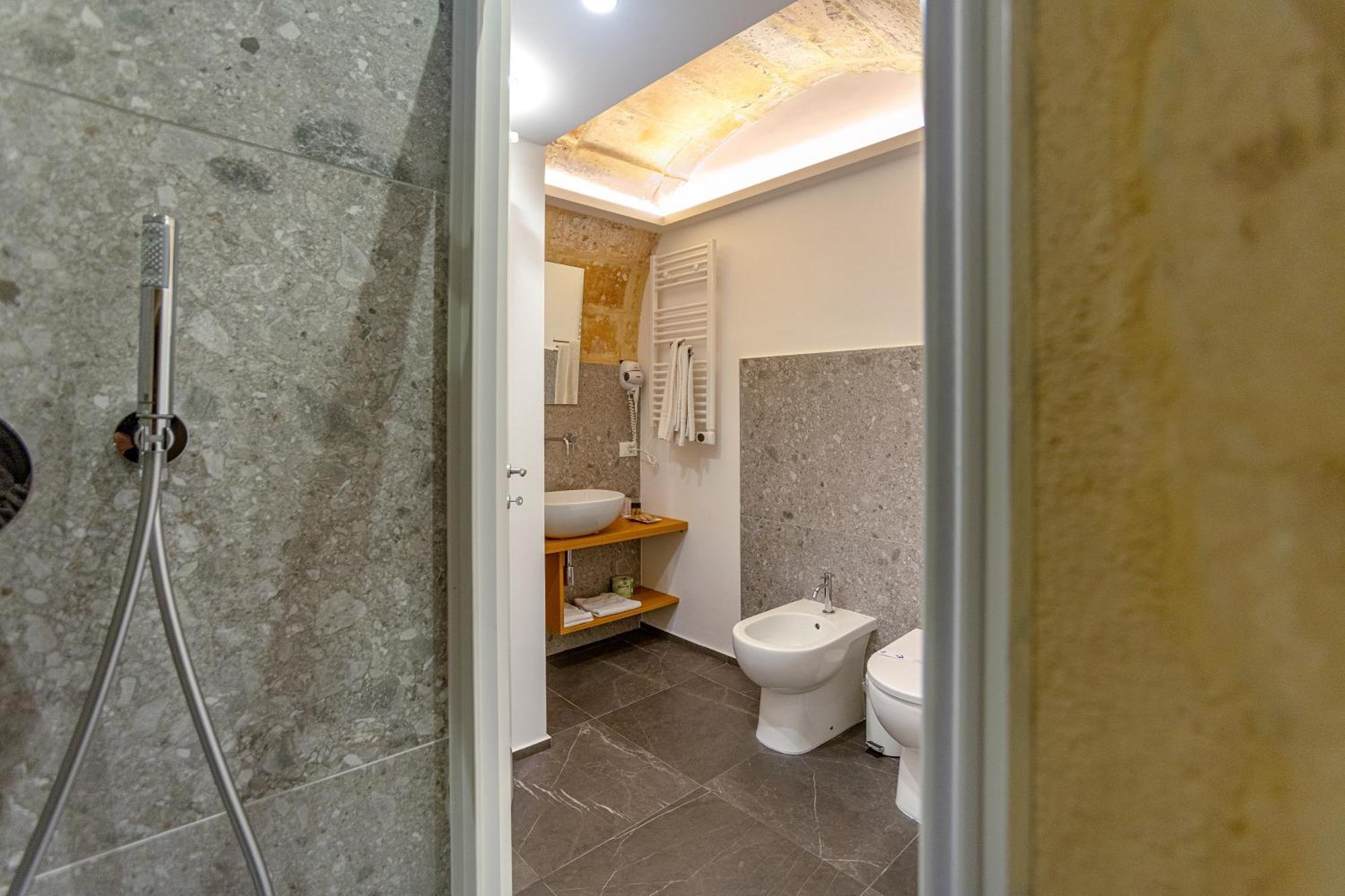 Ad Maiora - Design 2* Ragusa